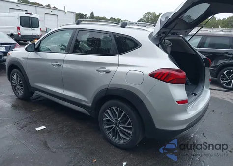 2021 Hyundai Tucson Sel z USA, uszkodzony, nr VIN KM8J3CAL7MU372161